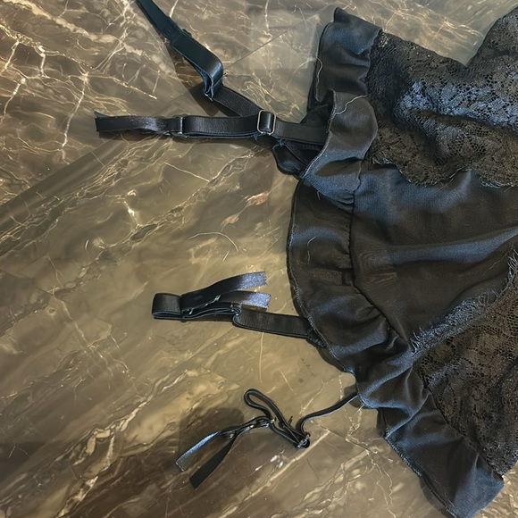 Sexy lace corset - Picture 3 of 6